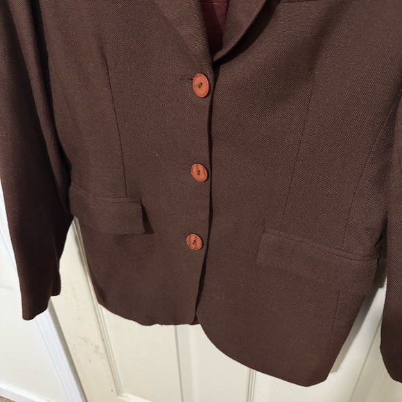 Vintage Emblem Brown Blazer with Shoulder Pads – Size 7 - Picture 5 of 13